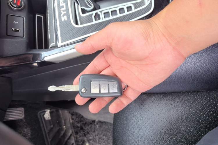 Used Nissan Sylphy 2019 Classic 1.6XL CVT Luxury Edition Vehicle Key