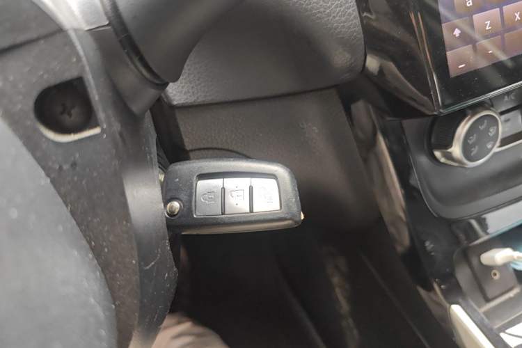 Used Nissan Sylphy 2019 1.6XV CVT Smart Connect Luxury Edition China V Standard Vehicle Key