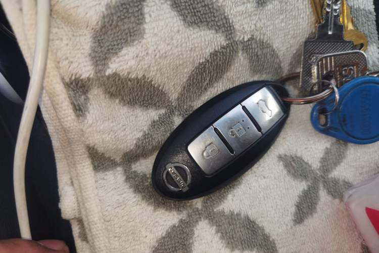 Used Nissan Sylphy 2019 1.6XV CVT Smart Connect Luxury Edition China VI Standard Vehicle Key