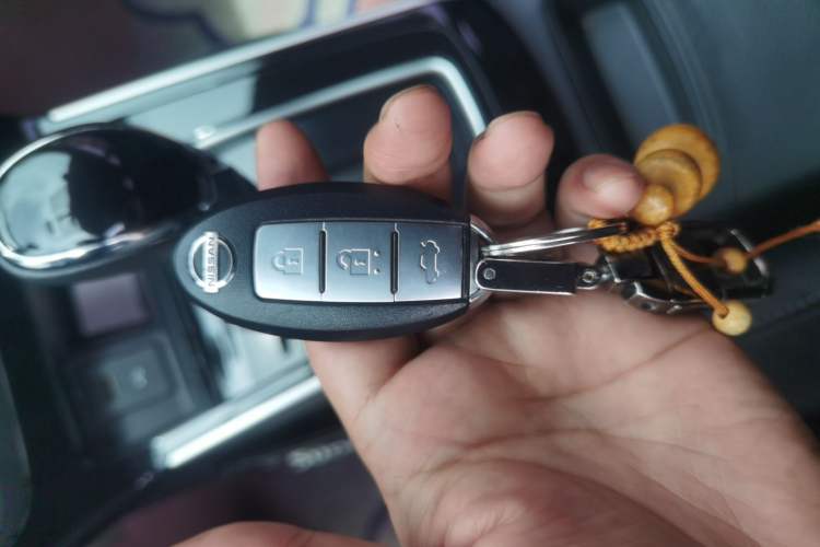 Used Nissan Sylphy 2019 1.6XV CVT Smart Connect Prestige Edition China VI Standard Vehicle Key
