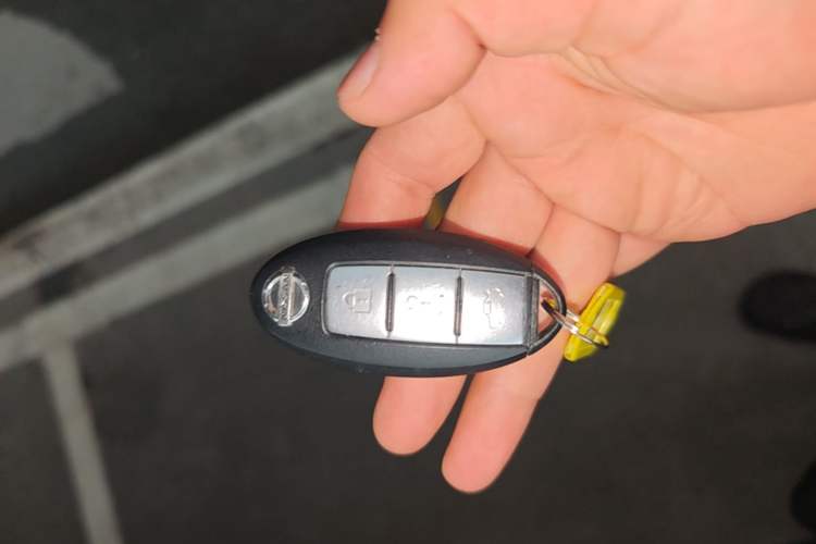Used Nissan Sylphy 2019 1.6XV CVT Smart Connect Luxury Edition China VI Standard Vehicle Key