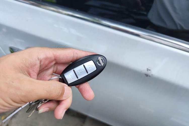 Used Nissan Sylphy 2019 1.6XV CVT Smart Connect Luxury Edition China VI Standard Vehicle Key