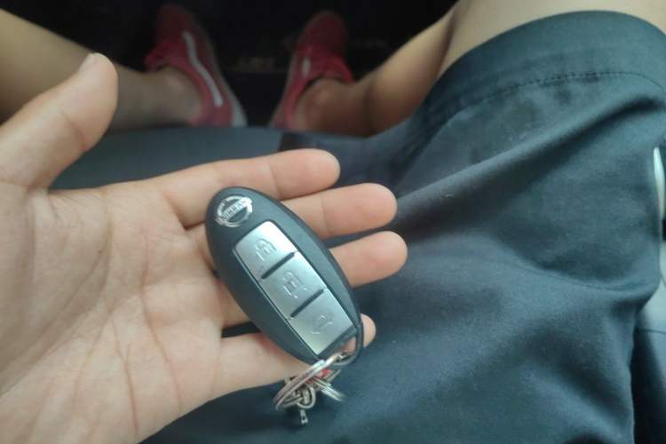 Used Nissan Sylphy 2019 1.6XV CVT Smart Connect Luxury Edition China V Standard Vehicle Key