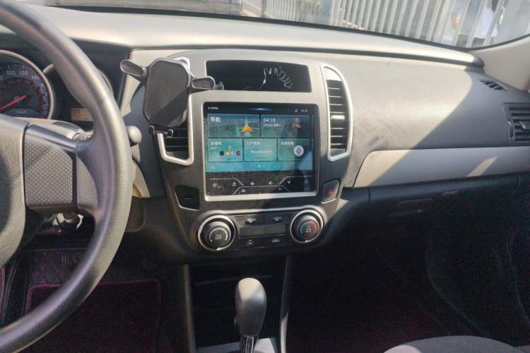 Used Nissan Sylphy 2019 Classic 1.6XE+ CVT SmartConnect Leading Edition Audio And AC Panel