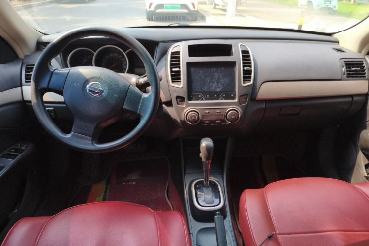 Used Nissan Sylphy 2019 Classic 1.6XE+ CVT SmartConnect Leading Edition Center Console