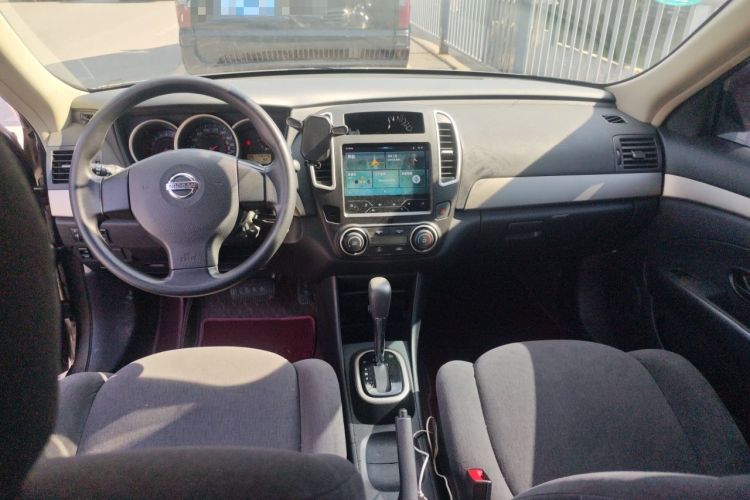 Used Nissan Sylphy 2019 Classic 1.6XE+ CVT SmartConnect Leading Edition Center Console