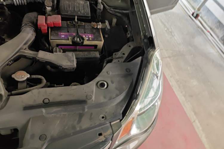 Used Nissan Sylphy 2019 Classic 1.6XE+ Manual SmartConnect Leading Edition Engine Bay Left
