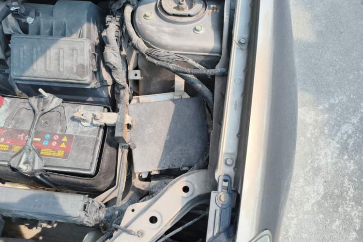 Used Nissan Sylphy 2019 Classic 1.6XE+ CVT SmartConnect Leading Edition Engine Bay Left