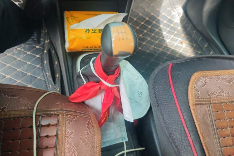 Used Nissan Sylphy 2019 Classic 1.6XE+ Manual SmartConnect Leading Edition Gear Lever
