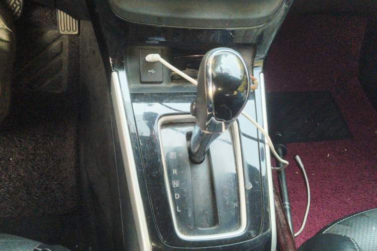 Used Nissan Sylphy 2019 1.6XV CVT Smart Connect Luxury Edition China V Standard Gear Lever