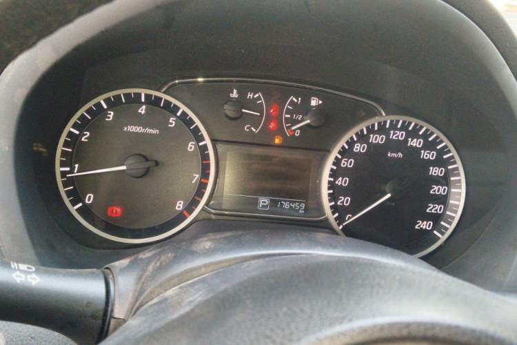 Used Nissan Sylphy 2019 1.6XV CVT Smart Connect Luxury Edition China V Standard Instrument Cluster