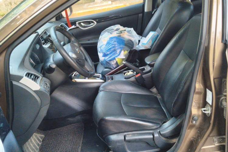 Used Nissan Sylphy 2019 1.6XV CVT Smart Connect Luxury Edition China V Standard Left Front Seat