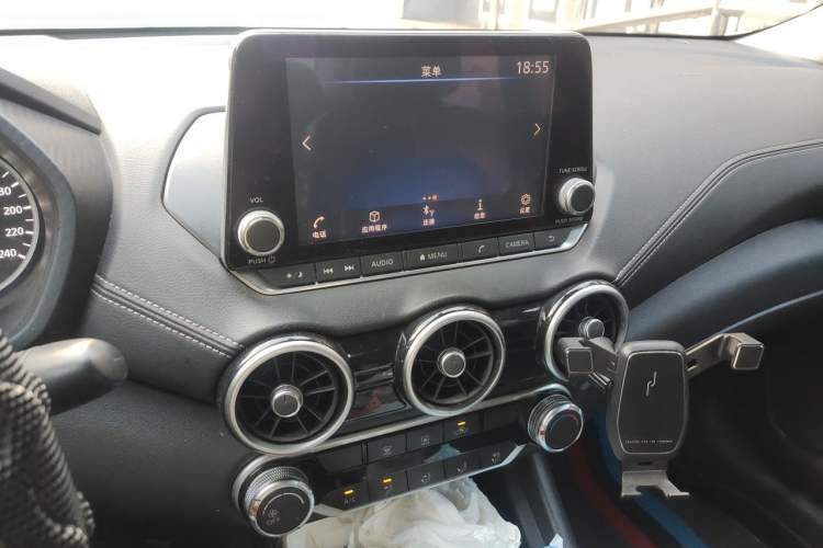 Used Nissan Sylphy 2020 Revised Version 1.6L XL CVT Smart Enjoyment Edition Audio And AC Panel