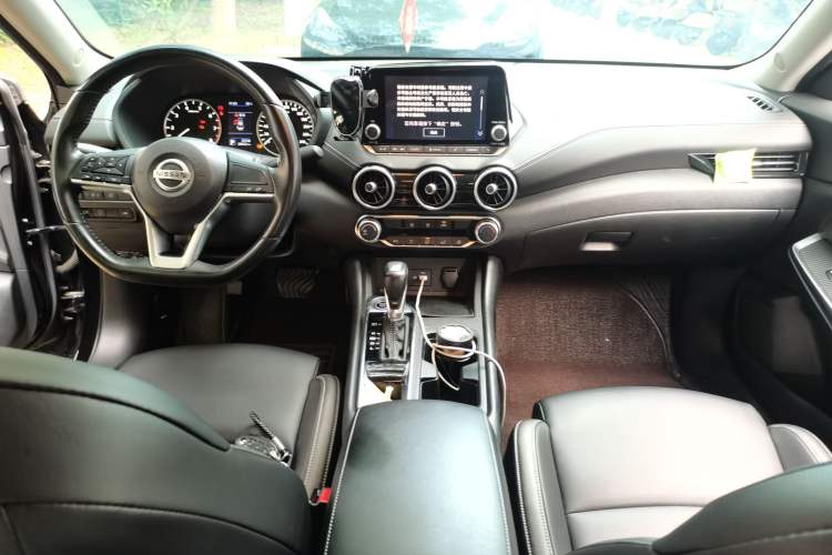 Used Nissan Sylphy 2020 1.6L XL CVT Enjoyment Edition Center Console