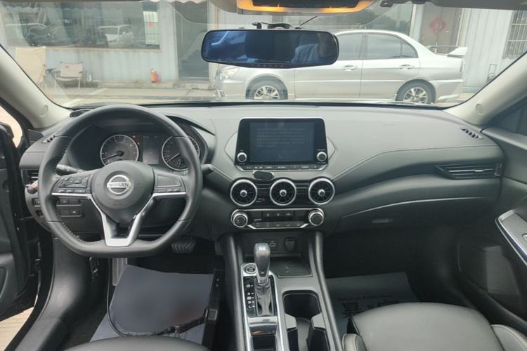 Used Nissan Sylphy 2020 1.6L XL CVT Enjoyment Edition Center Console