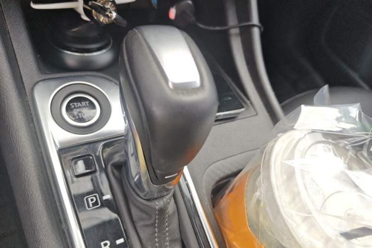 Used Nissan Sylphy 2020 Revised 1.6L XL CVT Enjoyment Edition Gear Lever