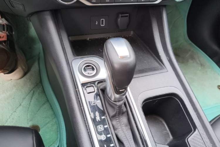 Used Nissan Sylphy 2020 Revised 1.6L XL CVT Enjoyment Edition Gear Lever