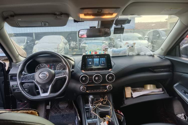 Used Nissan Sylphy 2020 Revised Version 1.6L XL CVT Smart Enjoyment Edition Headliner