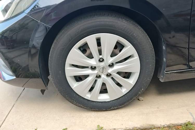 Used Nissan Sylphy 2020 1.6L XE CVT Comfort Edition Left Front Wheel Hub