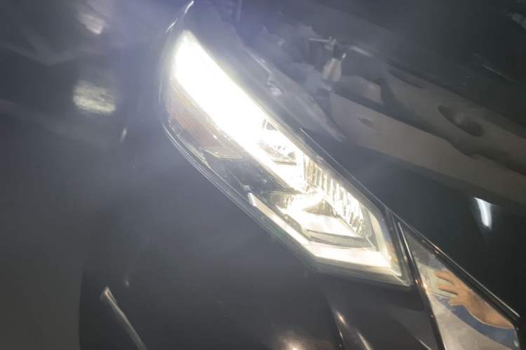 Used Nissan Sylphy 2020 1.6L XL CVT Enjoyment Edition Right Front Headlight