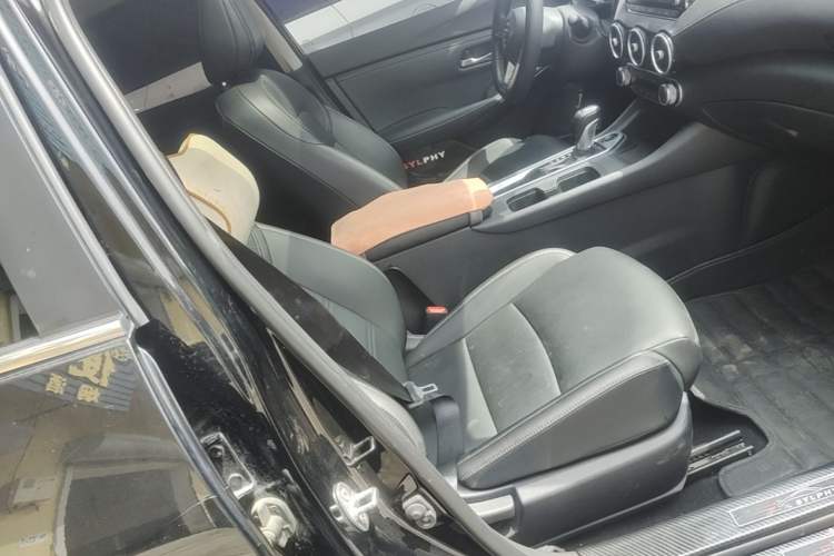 Used Nissan Sylphy 2020 1.6L XL CVT Enjoyment Edition Right Front Seat