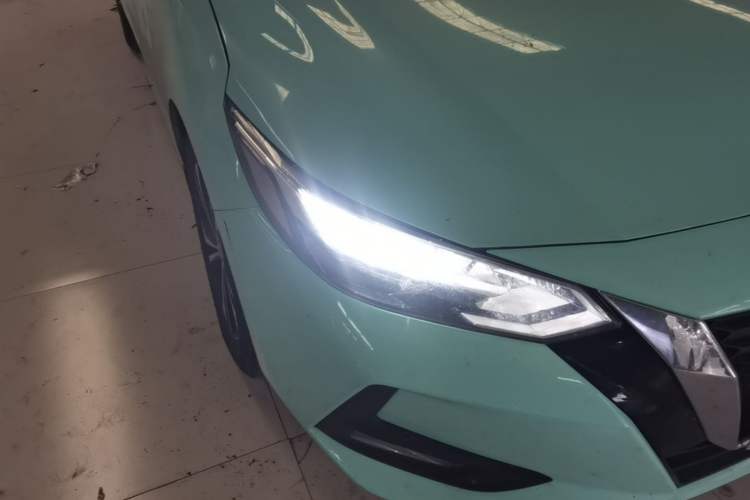 Used Nissan Sylphy 2020 Revised Version 1.6L XL CVT Smart Enjoyment Edition Right Front Headlight