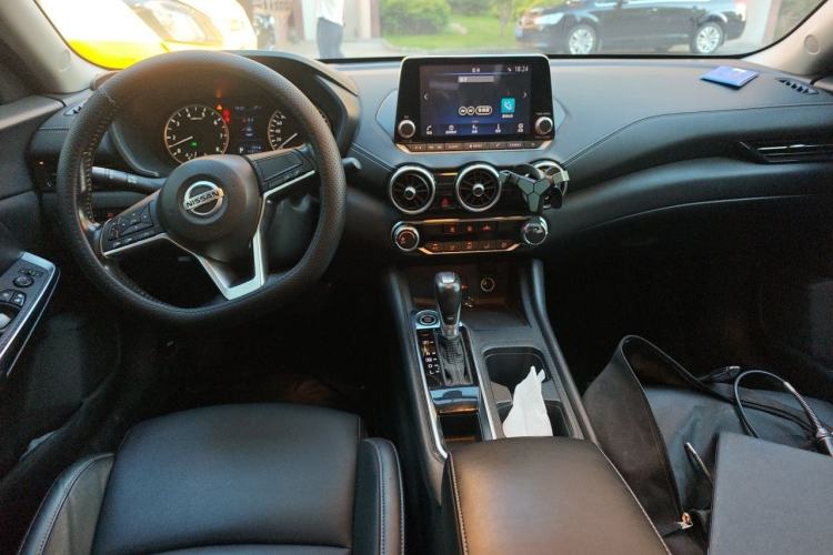 Used Nissan Sylphy 2020 1.6L XL CVT Enjoyment Edition Center Console