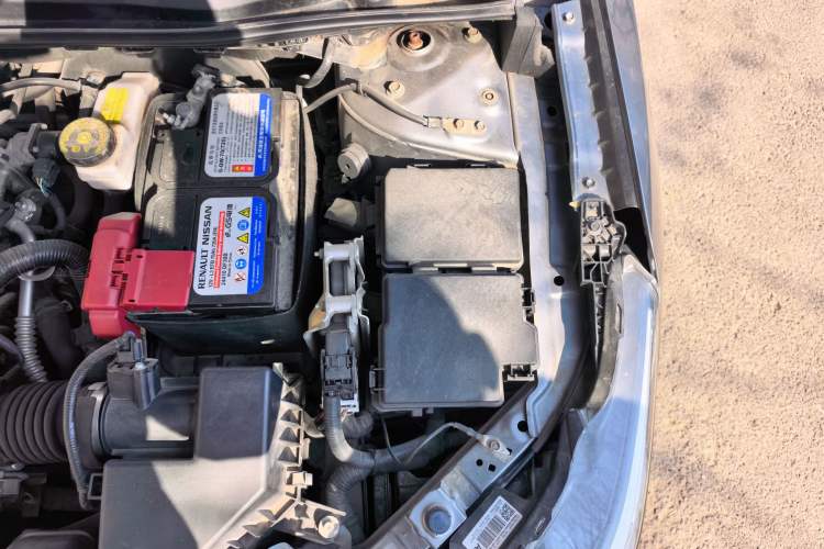 Used Nissan Sylphy 2020 Revised 1.6L XL CVT Enjoyment Edition Engine Bay Left