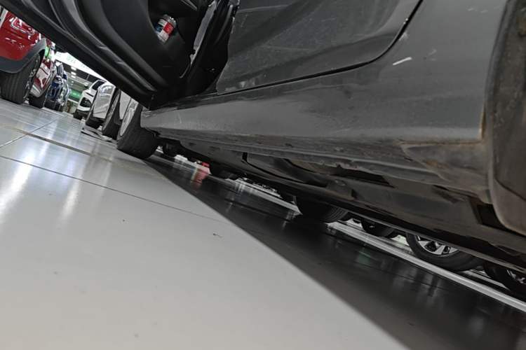 Used Nissan Sylphy 2020 1.6L XE CVT Comfort Edition Left Side Sill