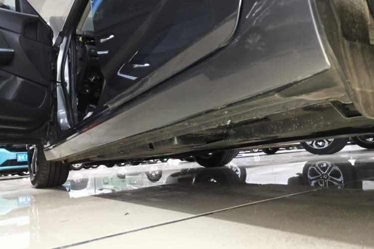 Used Nissan Sylphy 2020 1.6L XL CVT Smart Enjoyment Edition Left Side Sill