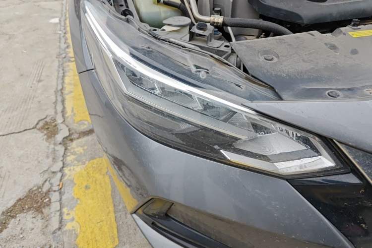 Used Nissan Sylphy 2020 1.6L XL CVT Smart Enjoyment Edition Right Front Headlight