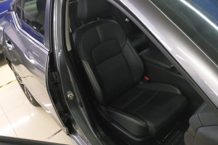 Used Nissan Sylphy 2020 1.6L XL CVT Smart Enjoyment Edition Right Front Seat