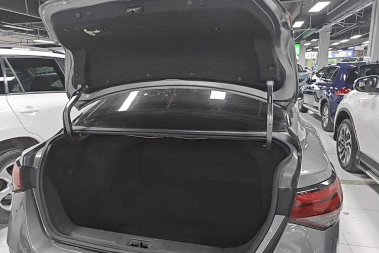 Used Nissan Sylphy 2020 1.6L XE CVT Comfort Edition Trunk