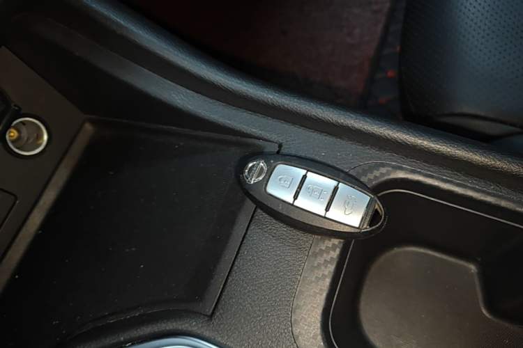Used Nissan Sylphy 2020 1.6L XE CVT Comfort Edition Vehicle Key