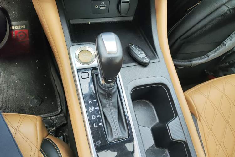 Used Nissan Sylphy 2020 1.6L TOP CVT Luxury Edition Gear Lever