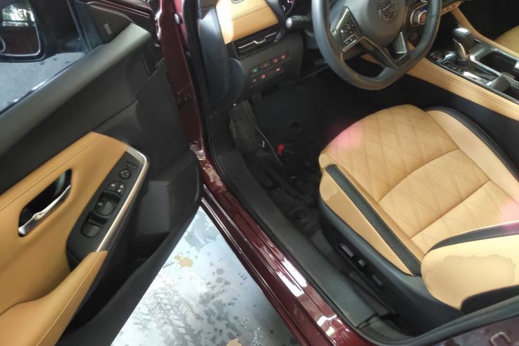 Used Nissan Sylphy 2020 Revised 1.6L TOP CVT Luxury Edition Driver Seat