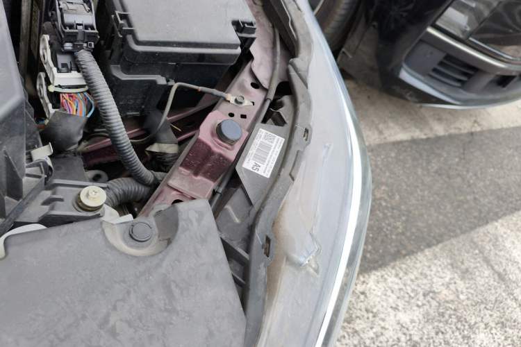 Used Nissan Sylphy 2020 1.6L XL CVT Enjoyment Edition Engine Bay Left