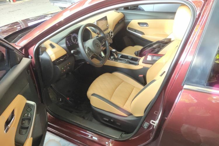 Used Nissan Sylphy 2020 Revised 1.6L TOP CVT Luxury Edition Left Front Seat