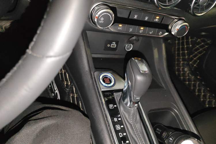 Used Nissan Sylphy 2020 1.6L XL CVT Enjoyment Edition Gear Lever