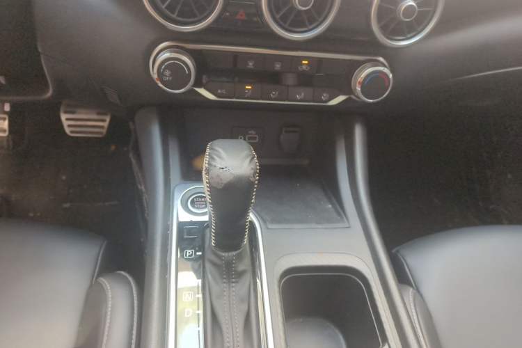 Used Nissan Sylphy 2020 1.6L XL CVT Enjoyment Edition Audio And AC Panel