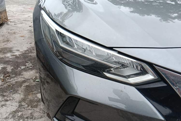 Used Nissan Sylphy 2020 Revised 1.6L XL CVT Enjoyment Edition Right Front Headlight