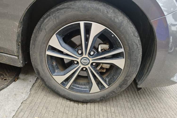 Used Nissan Sylphy 2020 Revised Version 1.6L XL CVT Smart Enjoyment Edition Right Front Wheel Hub