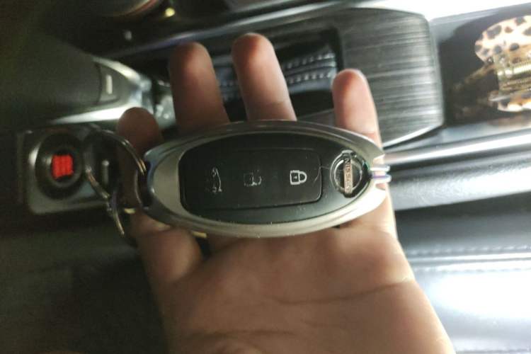 Used Nissan Sylphy 2020 1.6L XE CVT Comfort Edition Vehicle Key