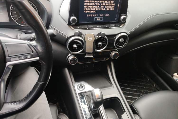 Used Nissan Sylphy 2020 Revised 1.6L XL CVT Enjoyment Edition Audio And AC Panel