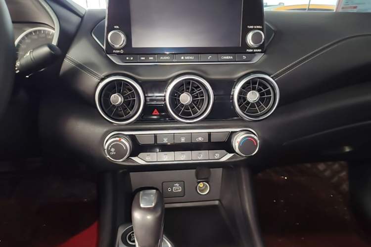 Used Nissan Sylphy 2020 1.6L XL CVT Enjoyment Edition Audio And AC Panel