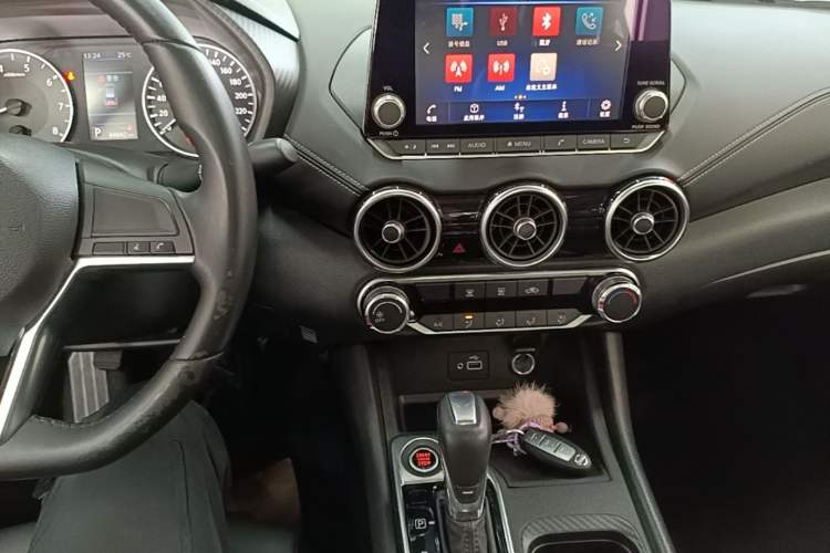 Used Nissan Sylphy 2020 Revised Version 1.6L XL CVT Smart Enjoyment Edition Audio And AC Panel