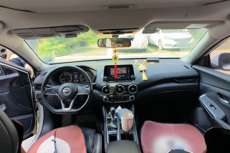 Used Nissan Sylphy 2020 1.6L XL CVT Enjoyment Edition Center Console