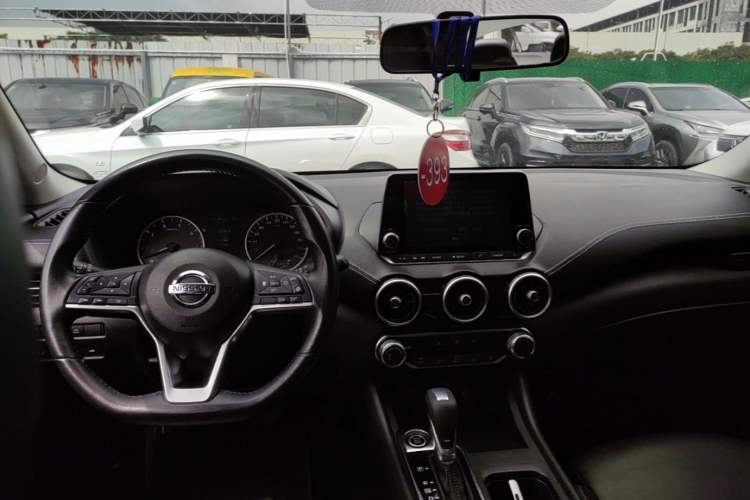 Used Nissan Sylphy 2020 1.6L XL CVT Enjoyment Edition Center Console