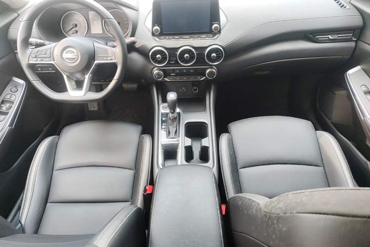 Used Nissan Sylphy 2020 1.6L XL CVT Enjoyment Edition Center Console