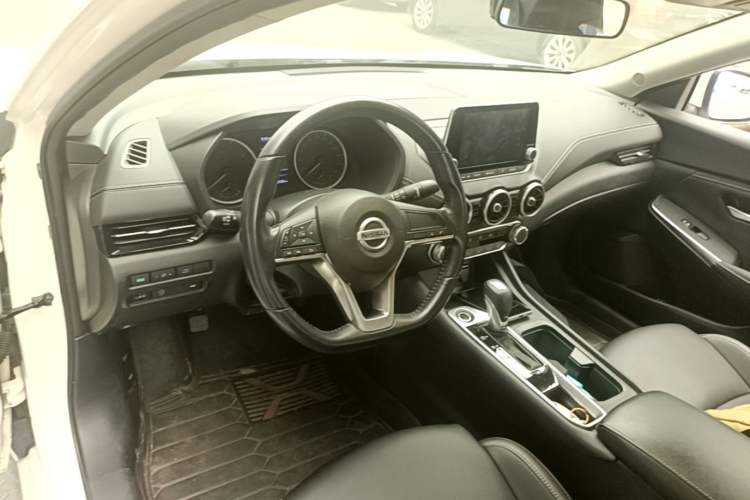 Used Nissan Sylphy 2020 1.6L XL CVT Enjoyment Edition Center Console